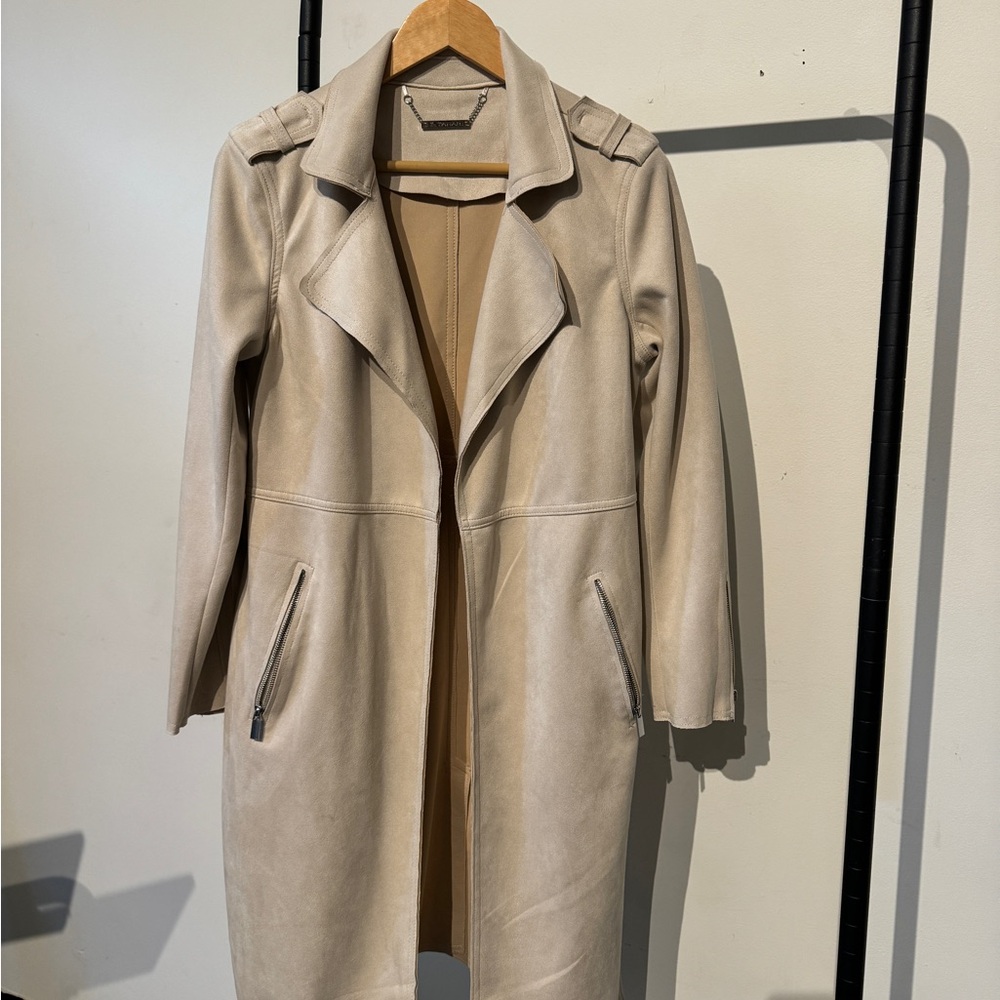 Tahari beige coat